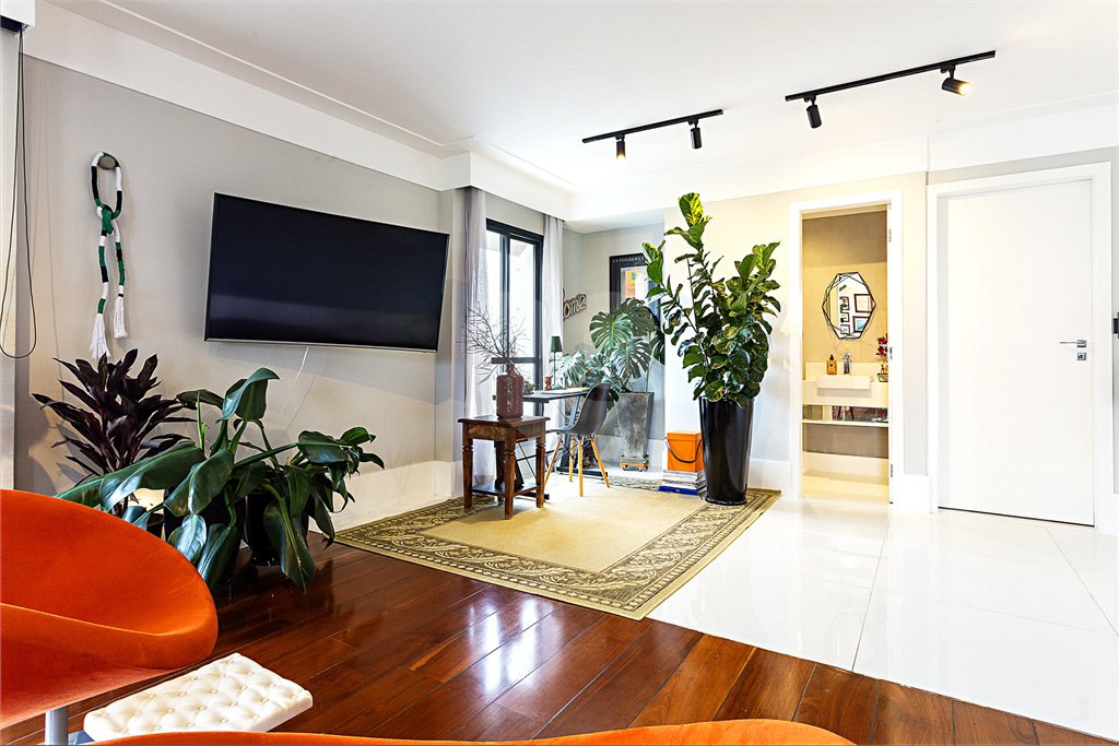 Apartamento à venda com 3 quartos, sendo 1 suíte, em Alto da Boa Vista, São Paulo, SP