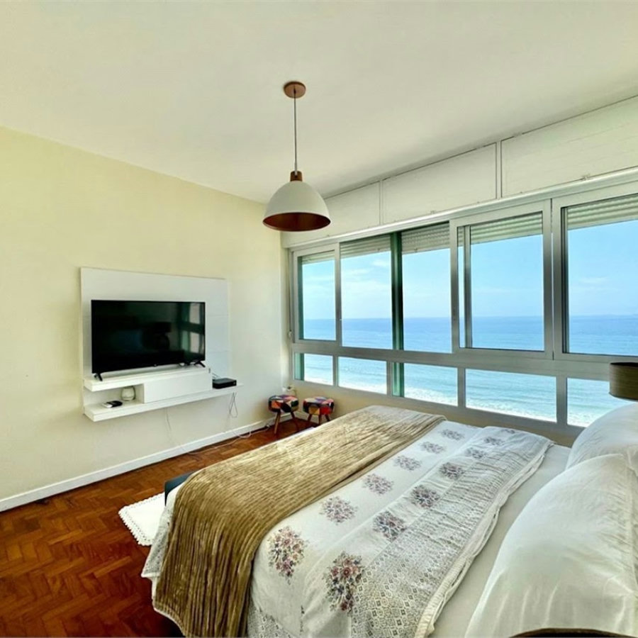 Apartamento Residencial à venda, Pitangueiras, Guarujá - AP0768.