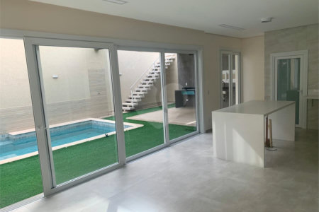 Casa à venda com 3 suítes no condomínio Quadra Real, Atibaia - SP