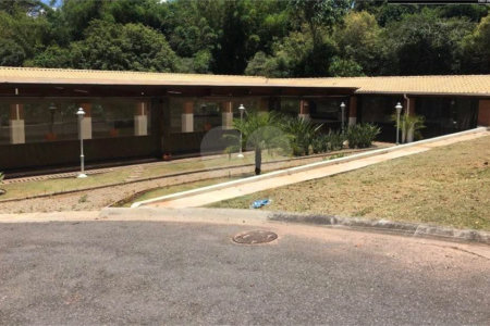 Belo terreno no Condomínio Santa Isabel II - Louveira SP.