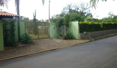 Chácara à venda ou para alugar com 4 quartos, sendo 1 suíte,  em Chácara Velosa, Araraquara, SP