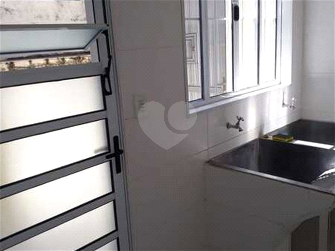 Casa à venda com 4 quartos, sendo 2 suítes, em Santana, São Paulo, SP