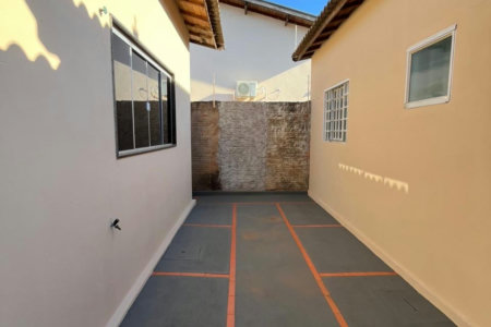 Casa à venda com 4 quartos, sendo 1 suíte,  em Jardim Maristela, Três Lagoas, MS