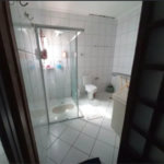 Sobrado à venda com 4 quartos, sendo 1 suíte, em Santo Antônio, Osasco, SP