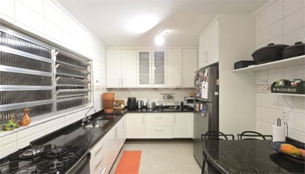 Sobrado à venda com 3 quartos, sendo 1 suíte, em Tremembé, São Paulo, SP