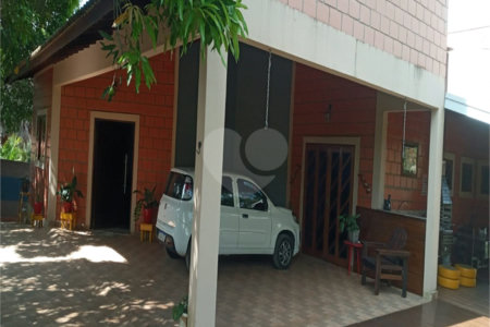 Chácara à venda com 3 quartos, sendo 2 suítes,  em Monterrey, Louveira, SP