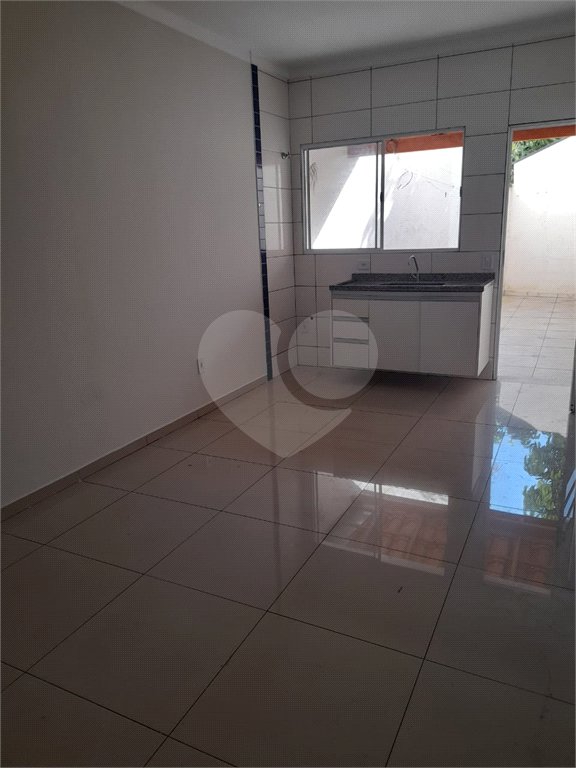 Sobrado à venda com 2 suítes em Jardim Nely, Indaiatuba, SP