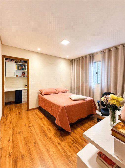 Casa à venda com 5 quartos, sendo 1 suíte, em Parque Edu Chaves, São Paulo, SP