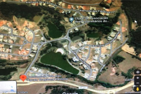 Terreno à venda em Condomínio Vale das Águas, Bragança Paulista, SP