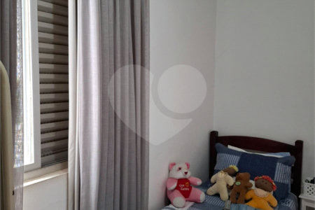 Sobrado à venda com 3 quartos em Santa Teresinha, São Paulo, SP