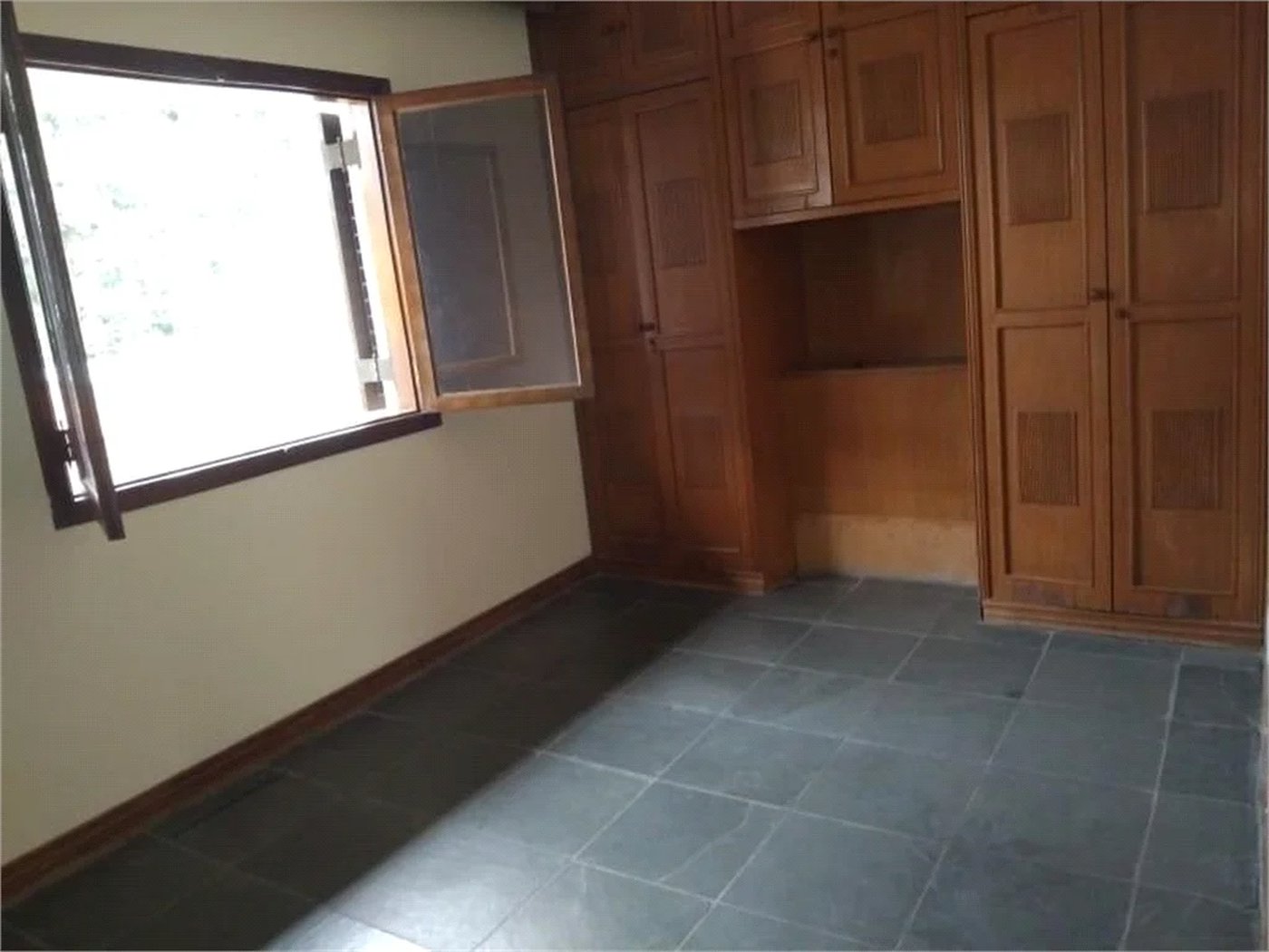 Sobrado à venda com 3 quartos, sendo 1 suíte, em Jardim Pinheiros, São Paulo, SP