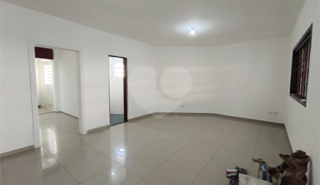 Sobrado à venda com 3 quartos, sendo 1 suíte,  em Cupecê, São Paulo, SP