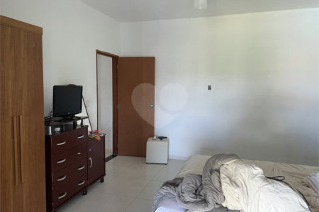Casa à venda com 4 quartos, sendo 1 suíte, em Mato Seco, Itapetininga, SP