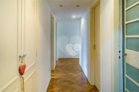 Apartamento à venda com 4 quartos, sendo 2 suítes, em Copacabana, Rio de Janeiro, RJ