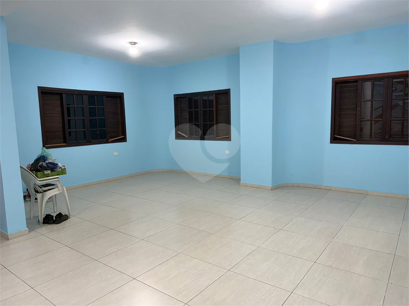 Casa à venda com 3 quartos, sendo 1 suíte, em Chácara Primavera, Suzano, SP