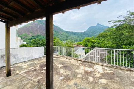 Cobertura à venda com 4 quartos, sendo 1 suíte, em Cosme Velho, Rio de Janeiro, RJ