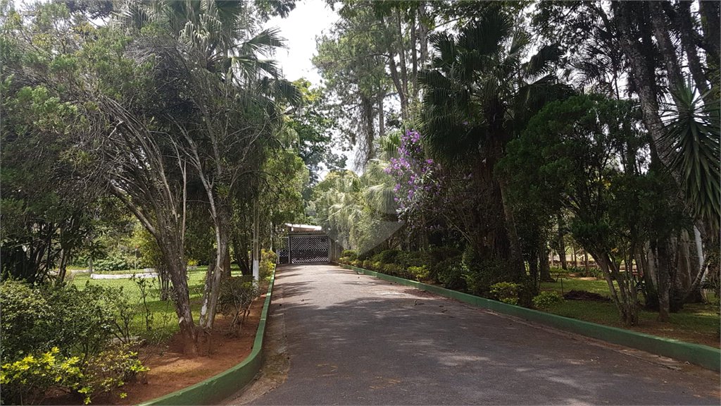 Casa à venda com 5 quartos, sendo 1 suíte, em Serra da Cantareira, Mairiporã, SP