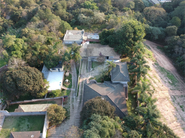 Casa à venda com 8 quartos, sendo 4 suítes,  em Santa Inês, Mairiporã, SP