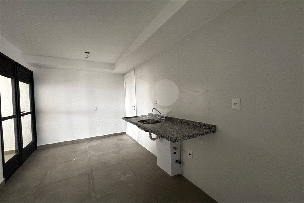 Apartamento à venda com 3 suítes em Vila Romana, São Paulo, SP