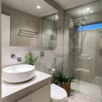 Apartamento à venda com 3 quartos, sendo 1 suíte, em Pitangueiras, Guarujá, SP