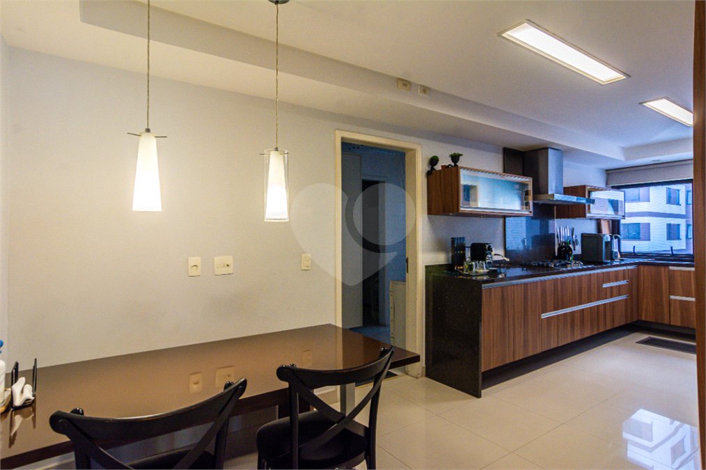 Apartamento à venda com 3 suítes em Granja Julieta, São Paulo, SP