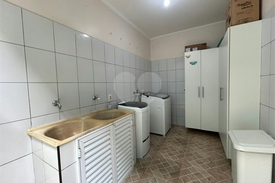 Sobrado à venda com 3 quartos, sendo 1 suíte, em Tremembé, São Paulo, SP