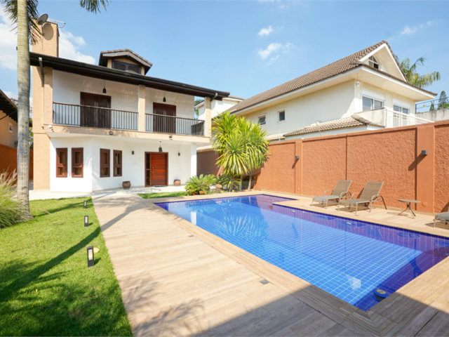 Casa à venda com 4 quartos, sendo 2 suítes,  em Interlagos, São Paulo, SP