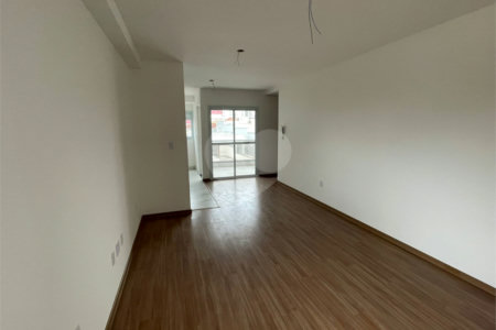 Apartamento à venda com 2 quartos, sendo 1 suíte, em Parada Inglesa, São Paulo, SP