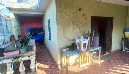 Casa à venda com 3 quartos, sendo 1 suíte,  em Perus, São Paulo, SP