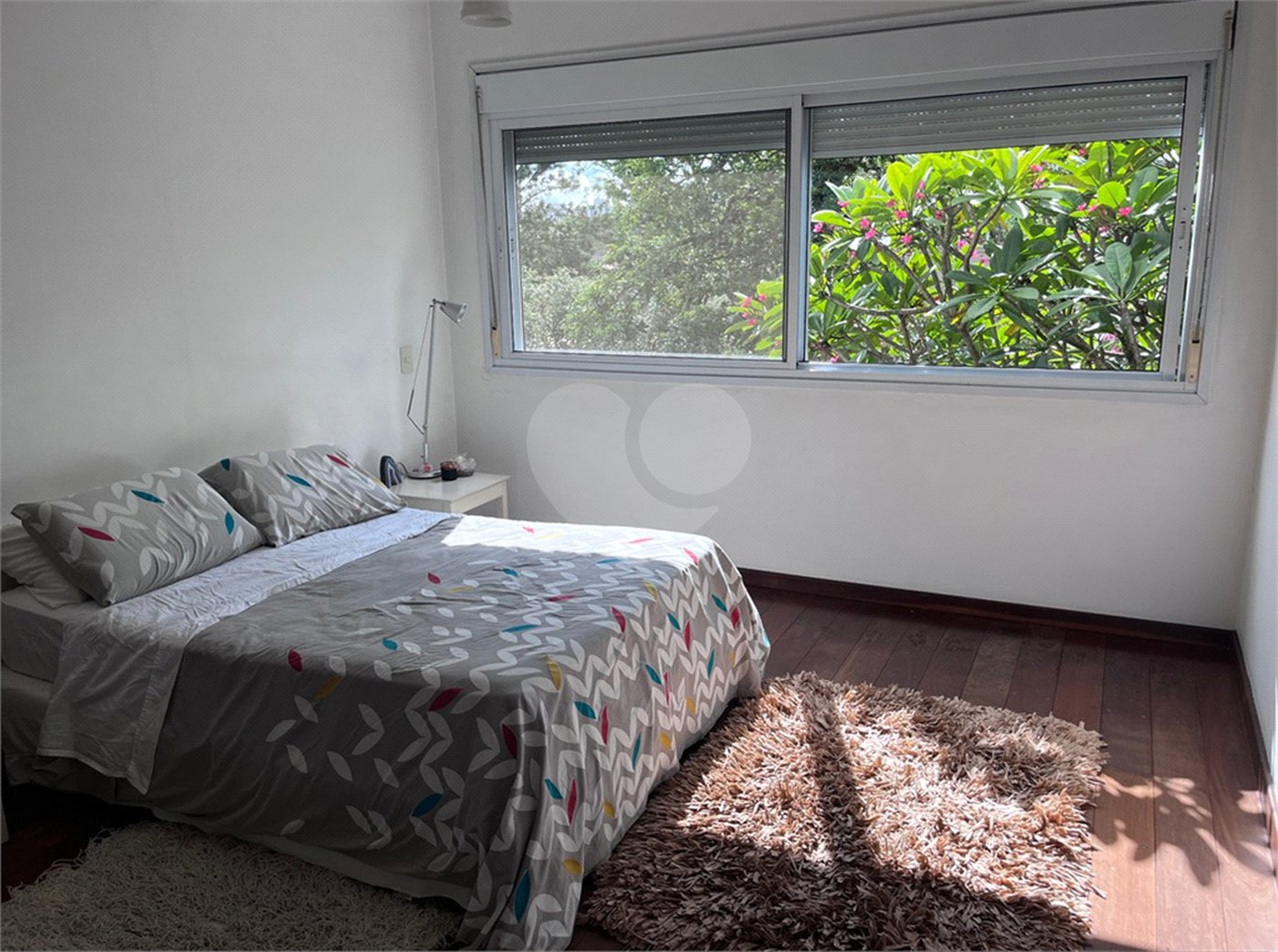 Sobrado à venda com 3 quartos, sendo 2 suítes, em Granja Julieta, São Paulo, SP