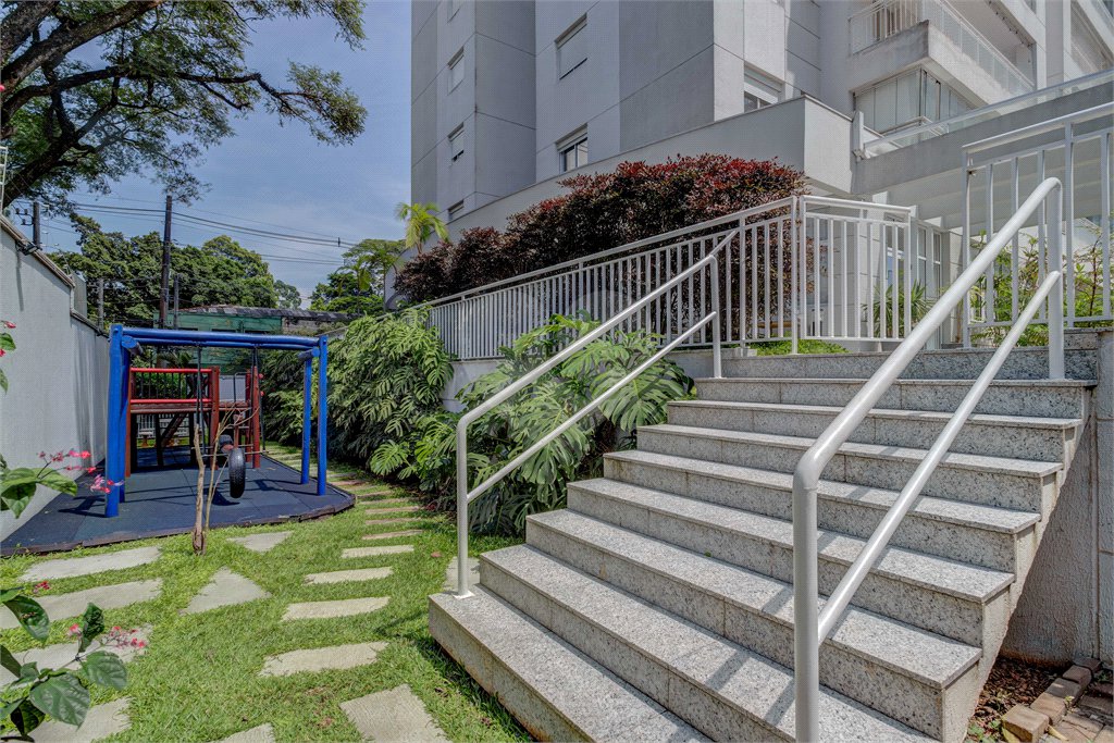 Apartamento à venda com 4 quartos, sendo 3 suítes, em Alto da Boa Vista, São Paulo, SP