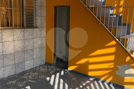 Casa à venda com 3 quartos, sendo 1 suíte, em Jardim Presidente Dutra, Guarulhos, SP