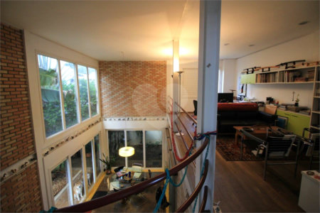 Casa à venda ou para alugar com 5 quartos, sendo 3 suítes, em Vila Madalena, São Paulo, SP