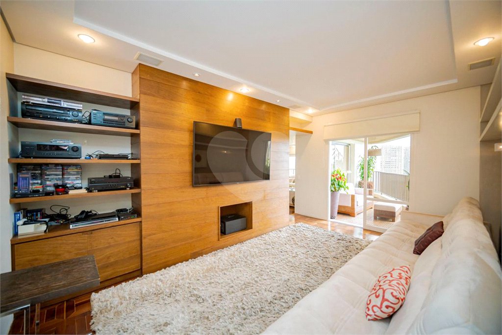 Apartamento à venda com 4 quartos, sendo 2 suítes,  em Vila Suzana, São Paulo, SP