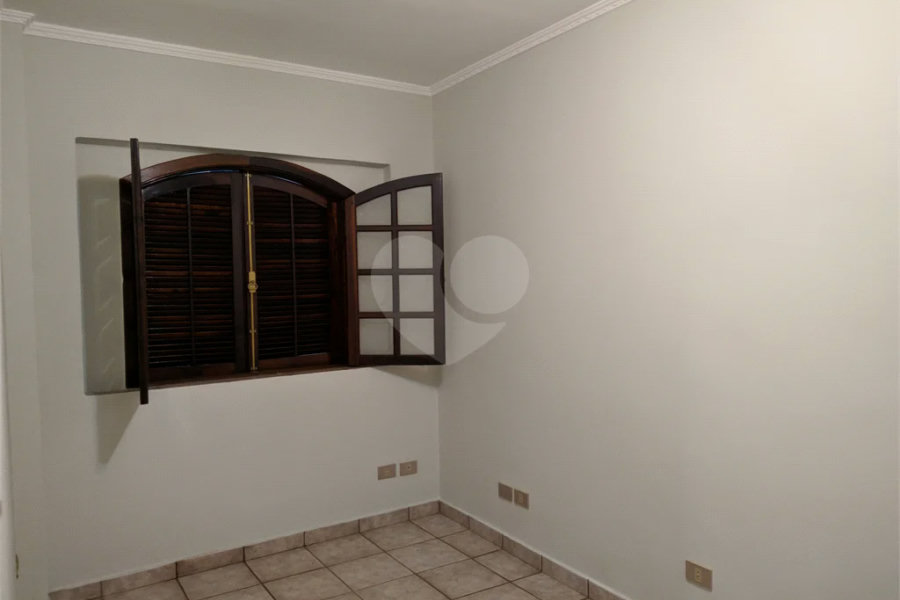 Sobrado à venda com 3 suítes em Vila Guilherme, São Paulo, SP