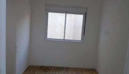 Casa à venda com 3 quartos, sendo 1 suíte, no condomínio Professor Teot?nio Monteiro de Barros Filho, São Paulo - SP
