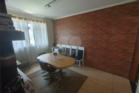 Casa Térrea à venda com 3 quartos, sendo 1 suíte, no Centro, Poá, SP