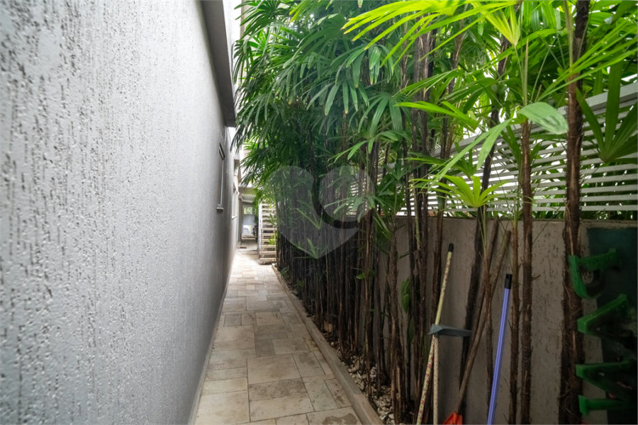 Sobrado à venda com 4 quartos, sendo 3 suítes, em Jardim São Bento, São Paulo, SP