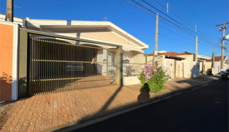Casa à venda com 3 quartos em Parque Fehr, São Carlos, SP