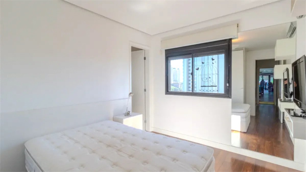 Apartamento à venda com 4 quartos, sendo 3 suítes, em Cidade Monções, São Paulo, SP