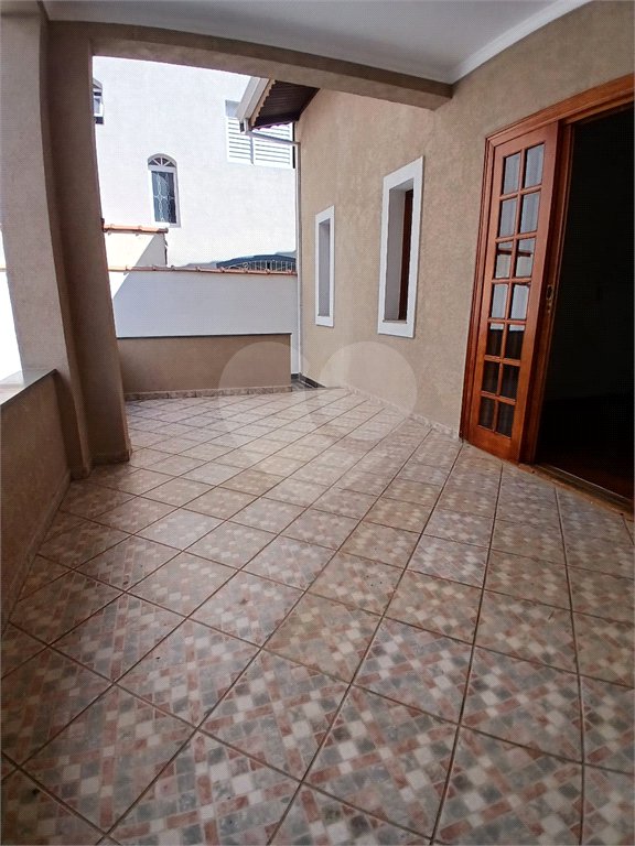 Casa à venda com 5 quartos, sendo 3 suítes, em Vila Santista, Atibaia, SP
