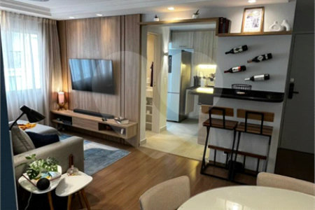 Apartamento à venda na Vila Mariana, reformado 2 dormitórios com 64m² Aceita e estuda Permuta.
