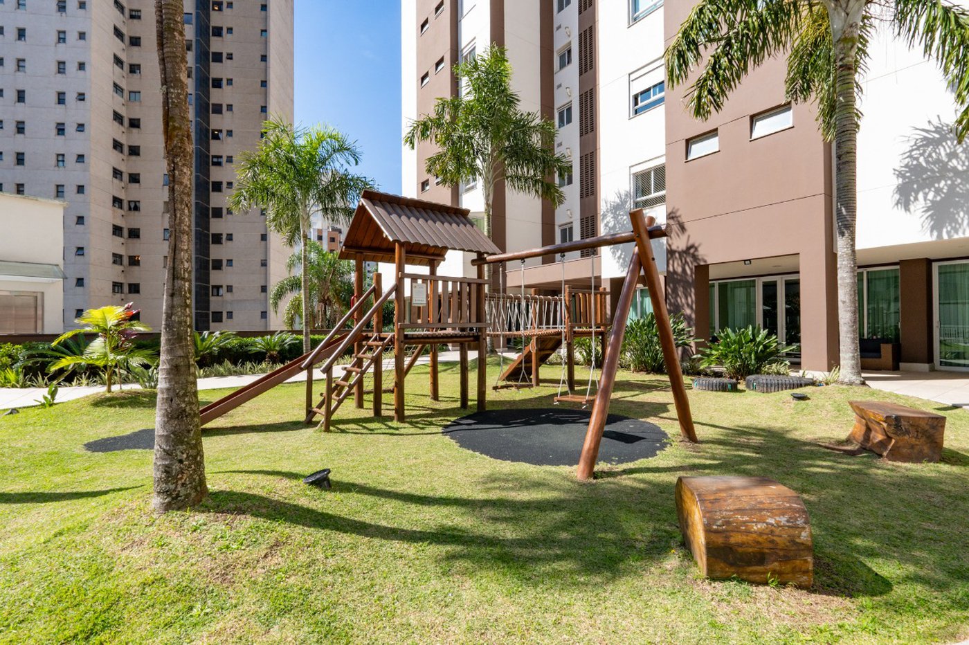 Apartamento para venda em Vila Suzana com 2 quartos, sendo 2 suítes, 103m²