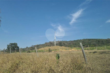 VENDA SÍTIO 48 hectares com estruura para granja, hidroponia e gado