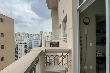 Apartamento à Venda no Campo Belo – Rua Demóstenes, 606
