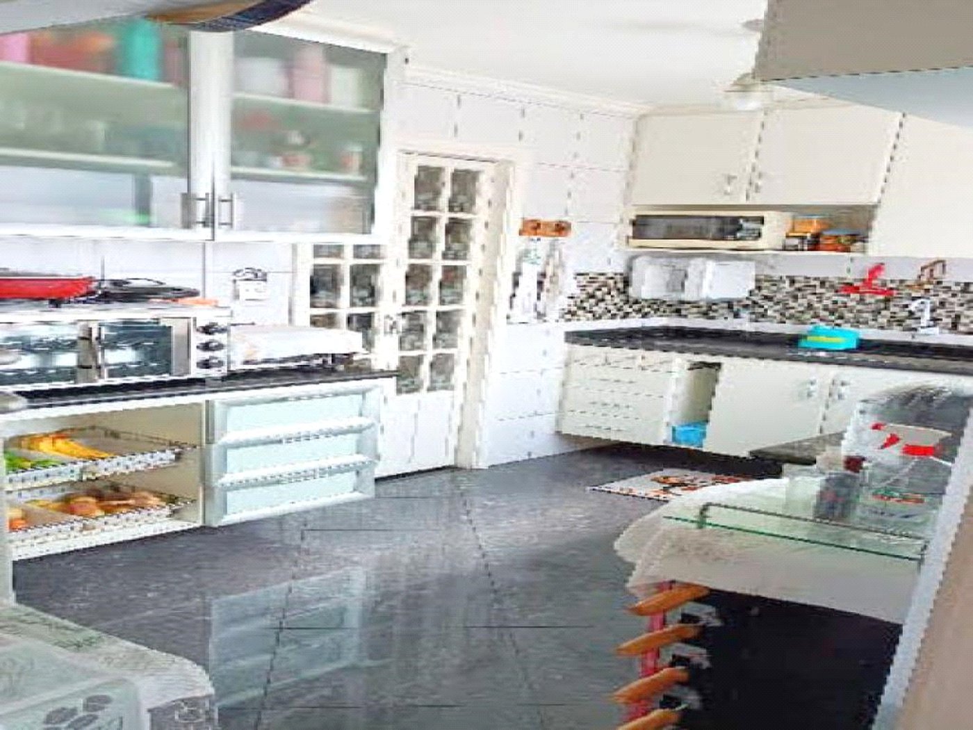 Apartamento à venda com 2 quartos, sendo 1 suíte,  em Jardim Itacolomi, São Paulo, SP