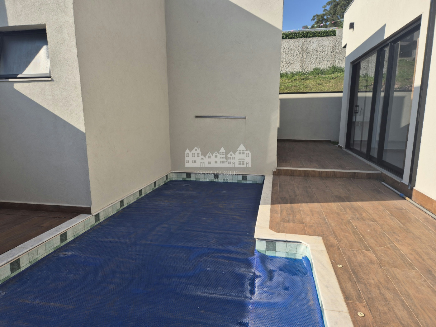 Casa térrea à venda com 4 quartos, sendo 2 suítes, no condomínio Alto da Floresta, Bom Jesus dos Perdões - SP