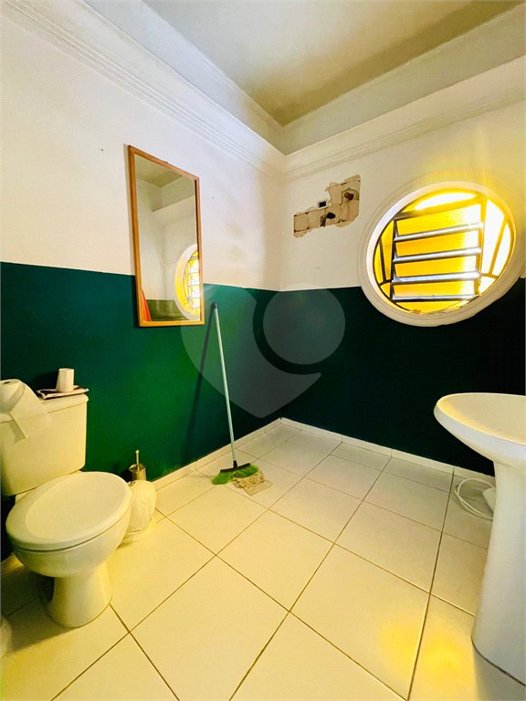 Linda casa com 600 m² e 6 vagas de garagem à venda próximo ao metrô Ana Rosa!!