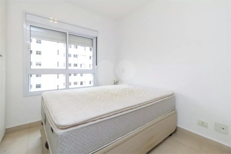 Apartamento com 43m² na região do Campo Belo em São Paulo - SP.