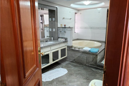 APTO 4 DORM (SUÍTES) E 5 GARAGENS NA SAÚDE